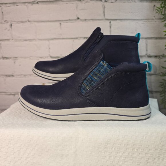 CLARKS CLOUDSTEPPERS NAVY LEATHER ROUND TOE ANKLE BOOT SIZE 7.5 EUC - Picture 9 of 9